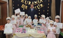 İpekyolu'nda Kur’an-ı Kerim'e geçen çocuklar için tören düzenledi