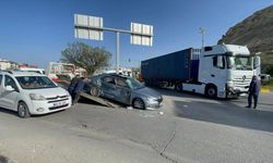 Van'da otomobille tır çarpıştı: 1 ölü, 2 yaralı