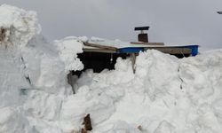 Yayla evleri kar altında