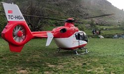 Ayağı kırılan vatandaş için ambulans helikopter havalandı