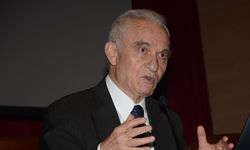 Eski Dışişleri Bakanı Yaşar Yakış vefat etti