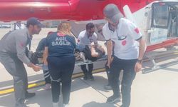 Göğüs ağrısı şikayeti olan hasta için helikopter ambulans havalandı