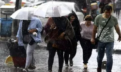 Meteoroloji'nin Canlı Canlı Haritası: Türkiye'yi Vuracak Şiddetli Fırtına ve Sağanak Saldırısı Kapıda!