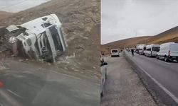 Van'da iki tır çarpıştı, yol 2 saat ulaşıma kapandı