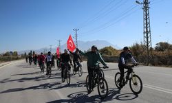 Van'da "Cumhuriyet Bisiklet Turu" düzenlendi