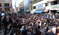 Van’da kayyum protestosu