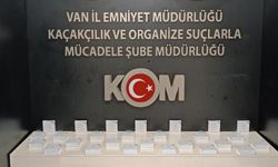 Van’da kaçakçılık operasyonu! Çok sayıda kaçak malzeme ele geçirildi