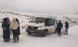 Van'da kar ve buzlanma ulaşımı aksattı