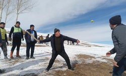 Van usulü beyzbol: 'Topa şeko'