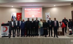 Kızılay Van Şubesinde bayrak değişimi