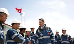 Bakan Bayraktar: Türkiye'nin elektrik dağıtım hatlarında hiçbir sorun yok