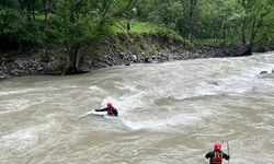 Avaşin Deresi'nde kaybolan genci arama çalışmaları devam ediyor
