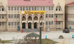 Van’da Atatürk Lisesi Mezunları bir araya gelecek! Önemli organizasyon başlıyor