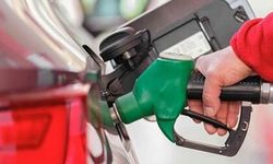 Benzine 1,56 lira zam geldi