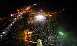 Van'da "İnci Kefali Festivali"ne 200 bini aşkın kişi katıldı