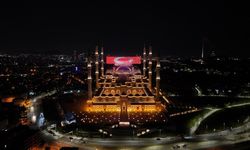 Ülke genelindeki camilerde sela okundu