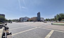 Hava sıcaklıkları 45 dereceyi geçti, sokaklar boş kaldı