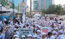 Van'da çocuklardan namaz temalı yürüyüş