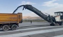 Van Ferit Melen Havalimanında pist sökme çalışmaları başladı