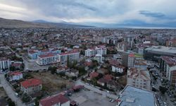 Sürücülerin dikkatine! Van’da an cadde trafiğe kapatılıyor