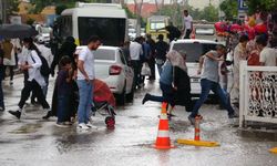 Van’da sıcak ve yağış bir arada!