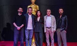 Altın Portakal'da kırmızı halıda yıldız yağmuru yaşandı