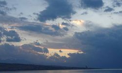 Van semalarında bulut ve ışık şöleni