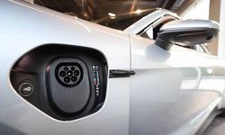 Geleneksel motorlu araç satışları düştü!