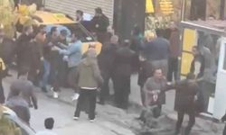 Yüksekova'da cadde ortasında kavga