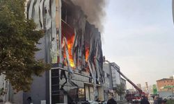 Kozmetik fabrikasında çıkan yangında 6 kişi öldü, 1 kişi yaralandı