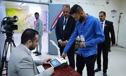 Irak'ta oy verme işlemi başladı