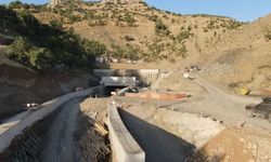 Şırnak-Van yolunda çalışmalar hızlandı