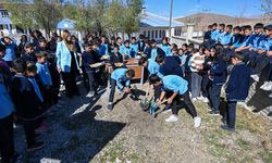 Van’da öğrenciler çevre bilincini sahada öğreniyor