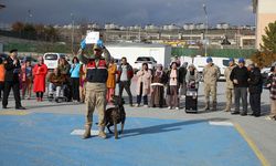 Van'da jandarma ekiplerinden anlamlı etkinlik