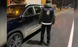 55 göçmen kaçakçısı ile 972 düzensiz göçmen yakalandı