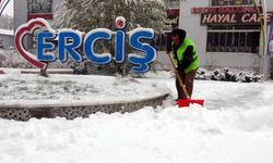 Erciş’te kar kalınlığı 20 santime ulaştı