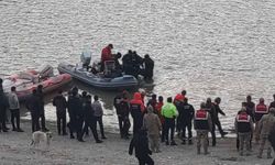 Van’da baraja uçan otomobilde kaybolan gencin cansız bedeni bulundu!