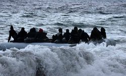 Göçmenleri taşıyan lastik bot battı: 18 ölü