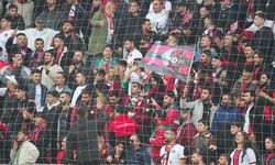 Taraftarlar Vanspor'u Manisa'da yalnız bırakmadı