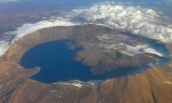 Nemrut Krater Gölü havadan görüntülendi
