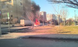 Van’da otomobil yangını korkuttu