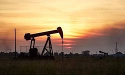 Uluslararası Enerji Ajansı, küresel petrol talebi artış öngörüsünü yükseltti