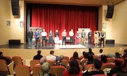 Van'da "Bir Adam Yaratmak" adlı tiyatro oyunu sahnelendi