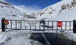 Bahçesaray'a ulaşım Hizan'dan yapılıyor