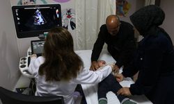 Van'da kalbi yarım doğan bebek mucizeyle hayata tutundu