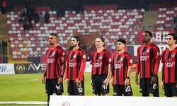 Tecrübeli futbolcu Vanspor'dan ayrıldı