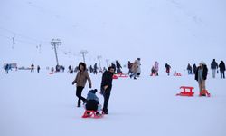 Van Abalı Kayak Merkezi ara tatilde ilgi odağı oldu