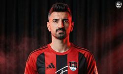 Vanspor Batuhan İşçiler'i renklerine bağladı