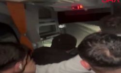 Van yolcu otobüsünün şarampole devrildiği kaza kamerada