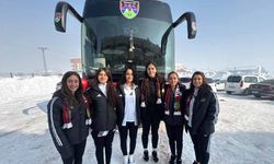 Cumhurbaşkanı Erdoğan, Yüksekovaspor Kadın Futbol Takımı'na otobüs hediye etti